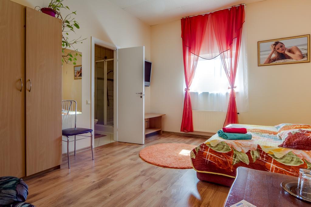 Hapi Hotel Jurmala Exterior photo